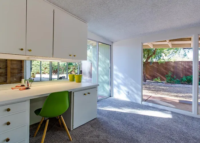 Holiday home Mid-century Modern Wow Tucson